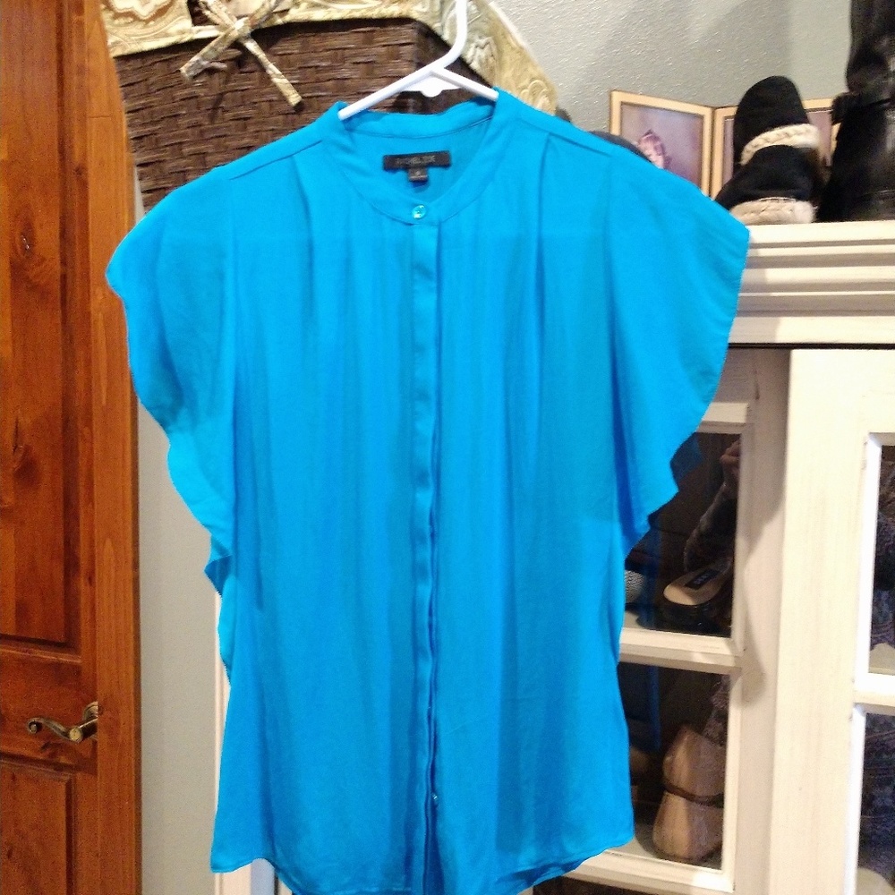 Beautiful tourquiose blouse